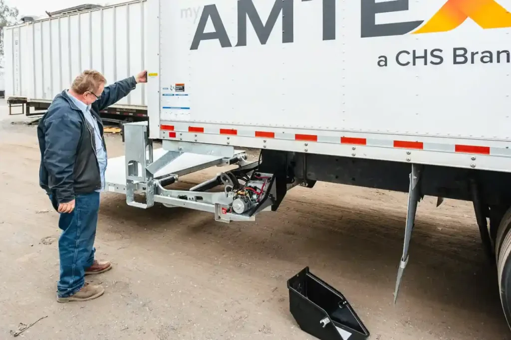 How to Properly Maintain Your Box Truck Liftgate and Avoid Costly Repairs